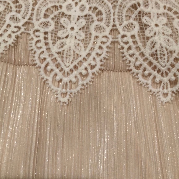 Off the shoulder dress // homecoming or new years - Picture 4 of 6